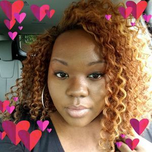 Meet your Posher, Khia